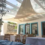 ホテル Kinira Beach Hotel 2*