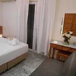 Kinira Beach Hotel ホテル