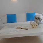 Kinira Beach Hotel 2*