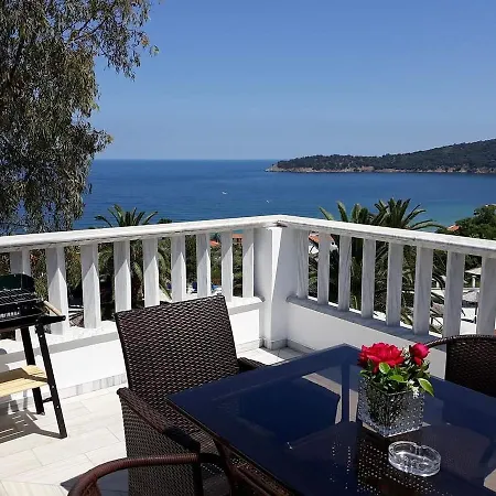 Kinira Beach Hotel Κοίνυρα