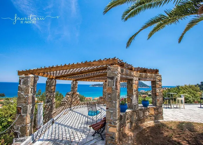 Kinira Beach Hotel 2* Коинира