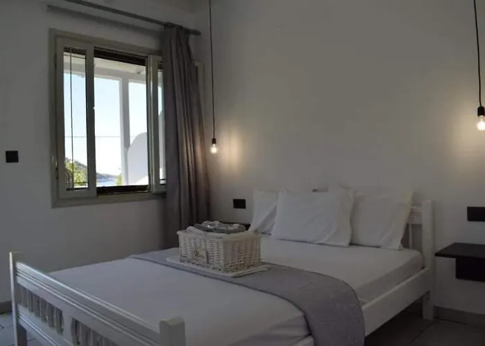 Hotel Kinira Beach Hotel