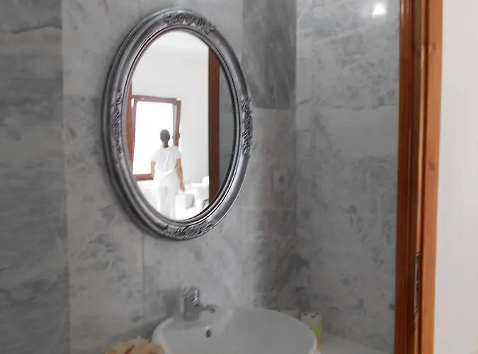 Kinira Beach Hotel Hotel 2*