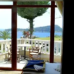 Hotel Kinira Beach Hotel