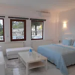 Hotel Kinira Beach Hotel