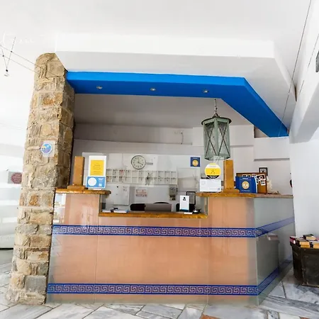 Kinira Beach Hotel Hotell 2*