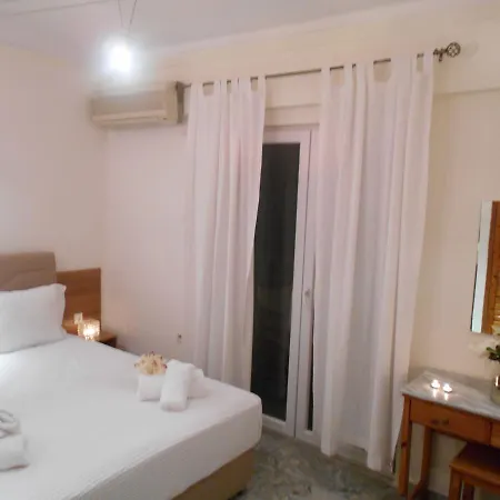 Kinira Beach Hotel Hotell Koinyra