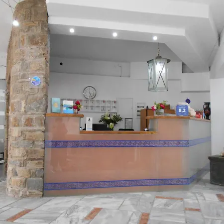 Kinira Beach Hotel Отель Коинира