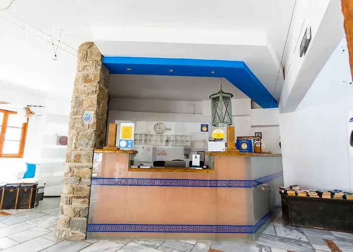 Kinira Beach Hotel Otel 2*