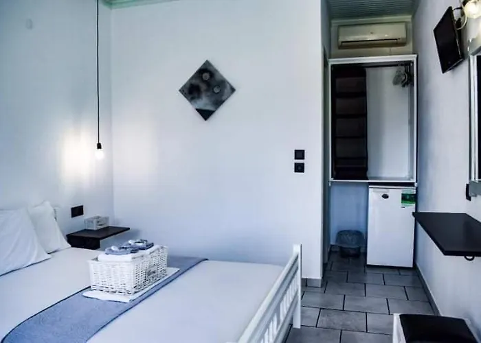 Otel Kinira Beach Hotel Koinira