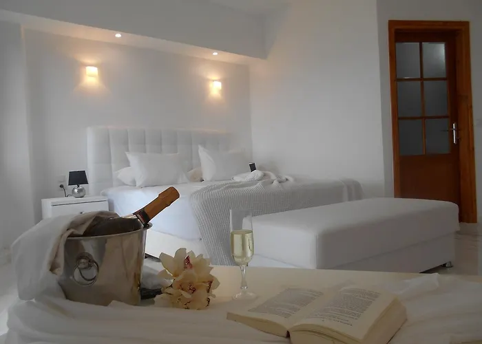 Kinira Beach Hotel Otel Koinira