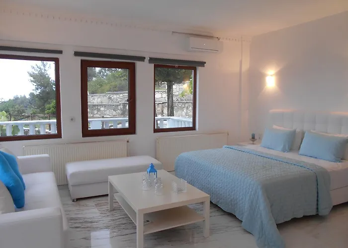 Otel Kinira Beach Hotel