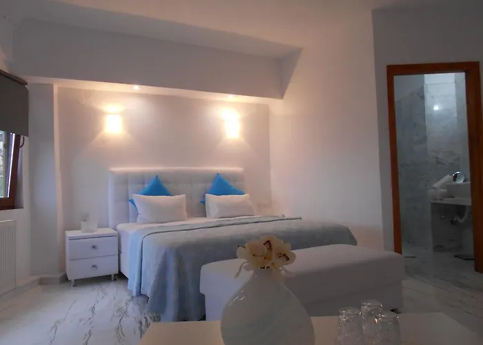 Otel Kinira Beach Hotel